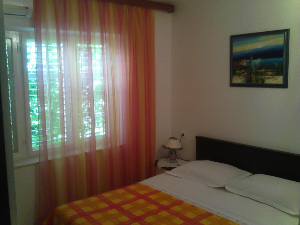 Apartments Curin Hvar Town Room photo